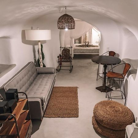 Rock Villas Complex - Private Luxe Top Retreat - Castle And Sea View Emporio  Exterior photo