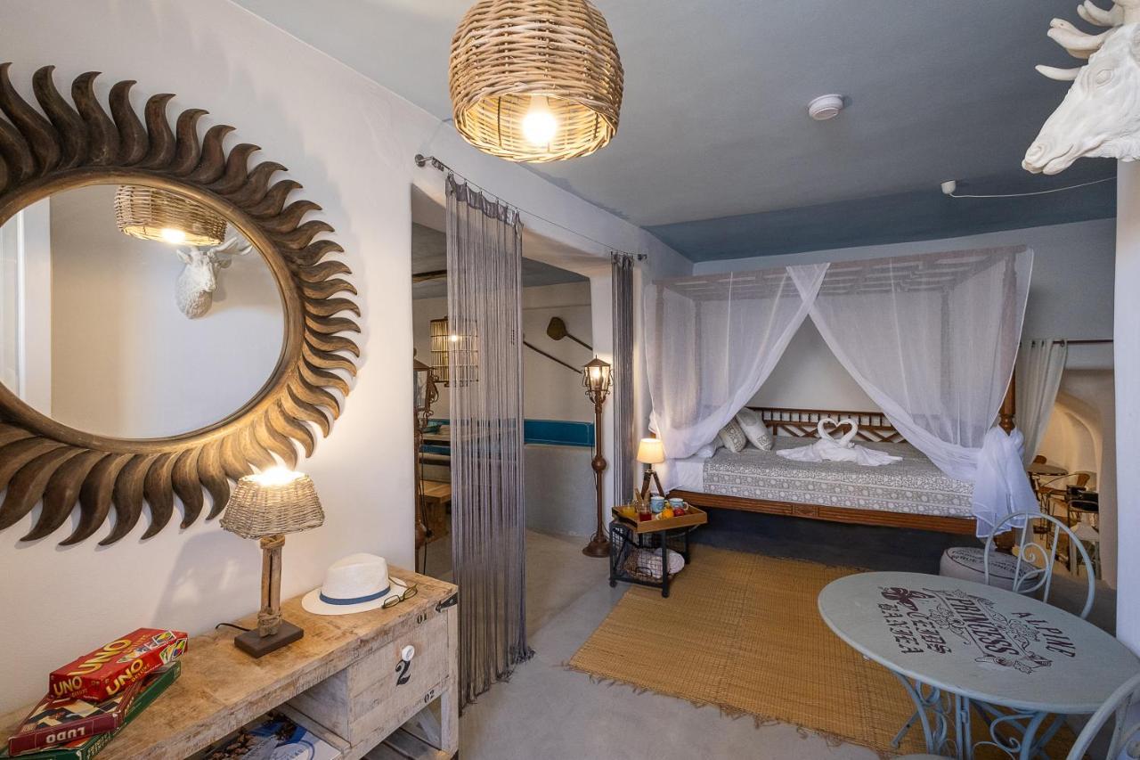 Rock Villas Complex - Private Luxe Top Retreat - Castle And Sea View Emporio  Exterior photo