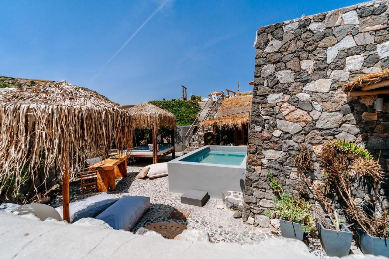 Rock Villas Complex - Private Luxe Top Retreat - Castle And Sea View Emporio  Exterior photo