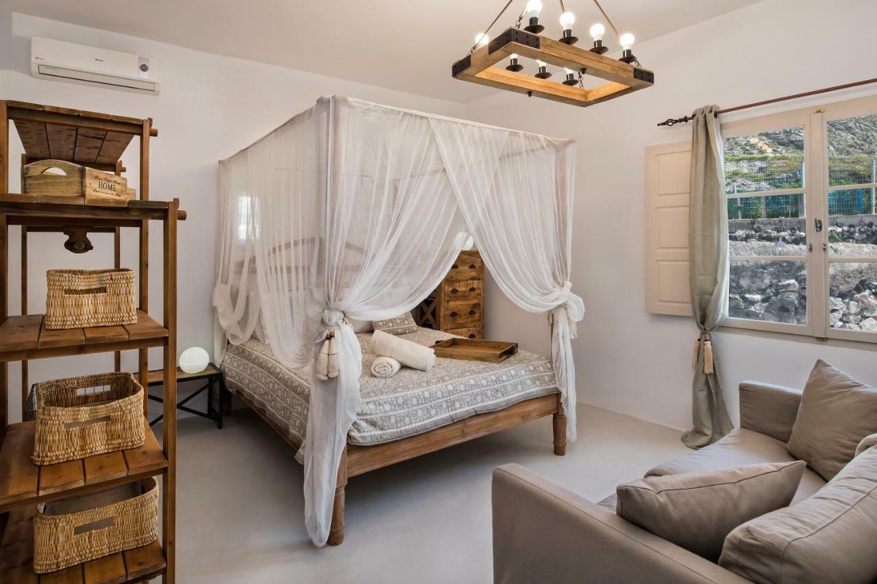 Rock Villas Complex - Private Luxe Top Retreat - Castle And Sea View Emporio  Exterior photo