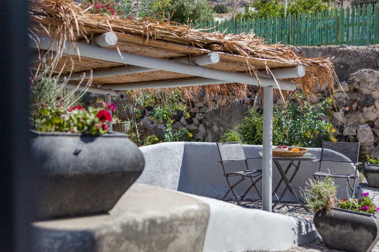Rock Villas Complex - Private Luxe Top Retreat - Castle And Sea View Emporio  Exterior photo